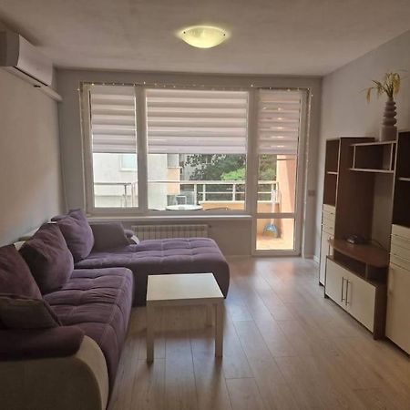 Cozy Central Apartment In Outskirts Of Old София Екстериор снимка